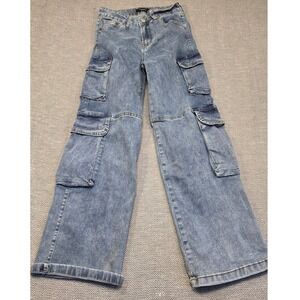 Wide-Leg Cargo Jeans in Light Blue